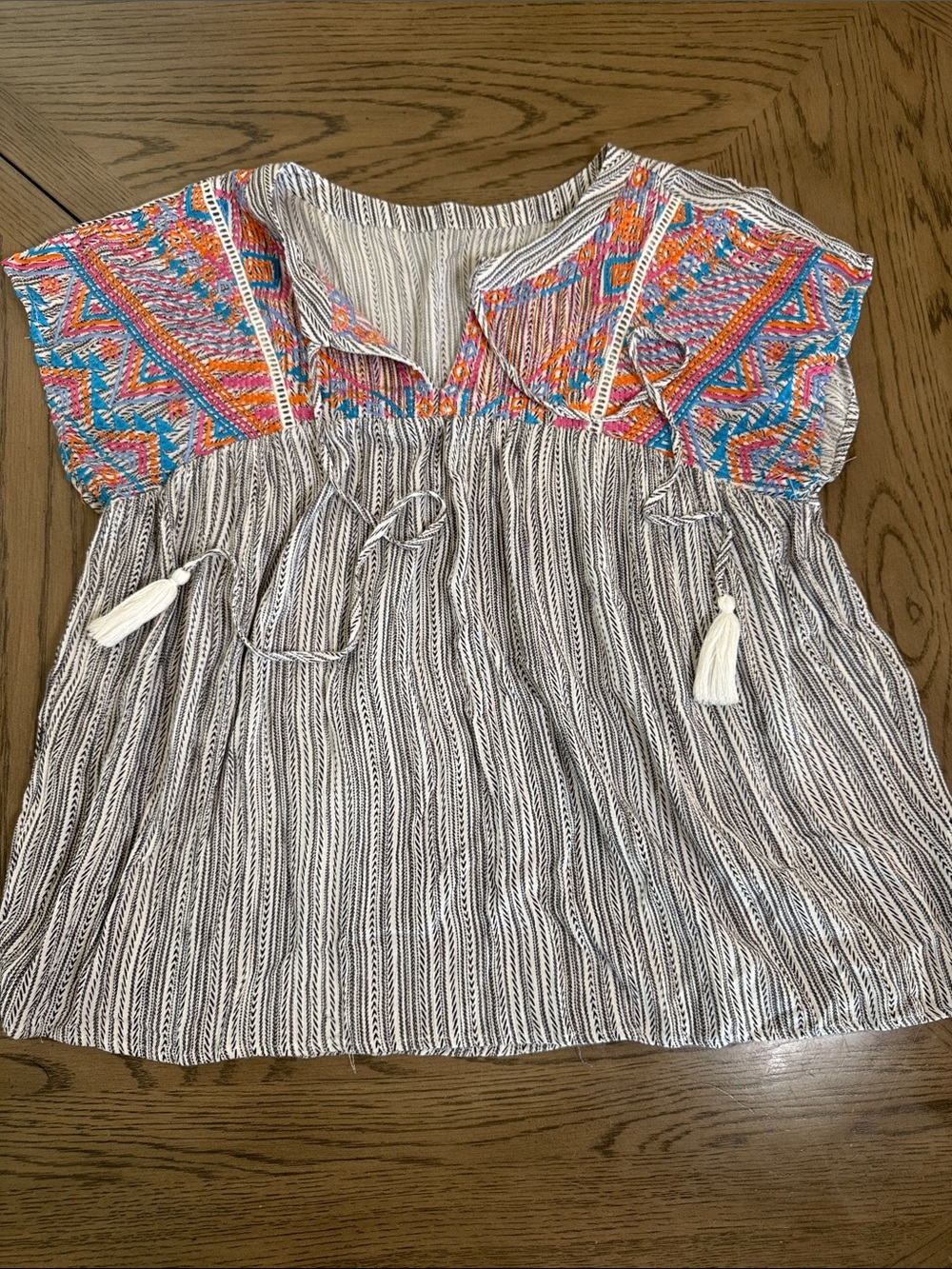 Savannah Jane Boho Embroidered Cap-Sleeve Women's Top in Multicolor